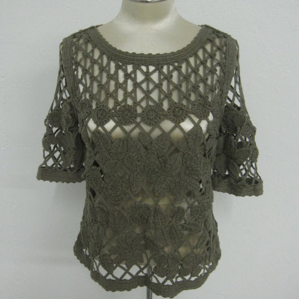 Chico's Lattice Garden Top Green Cut-Out Leaf